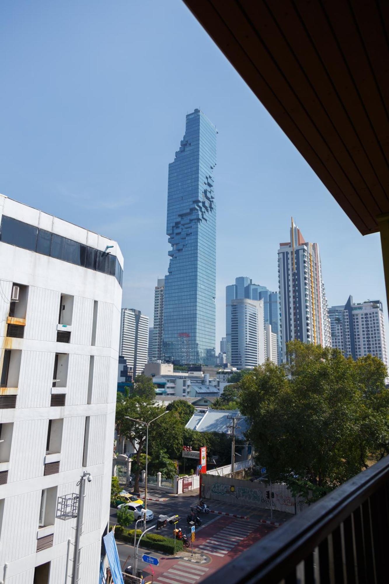Upar Hotels Silom Near Mahanakhon Bangkok Exterior foto